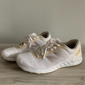 USED-New Balance Fresh Foam Women's White-Size 10